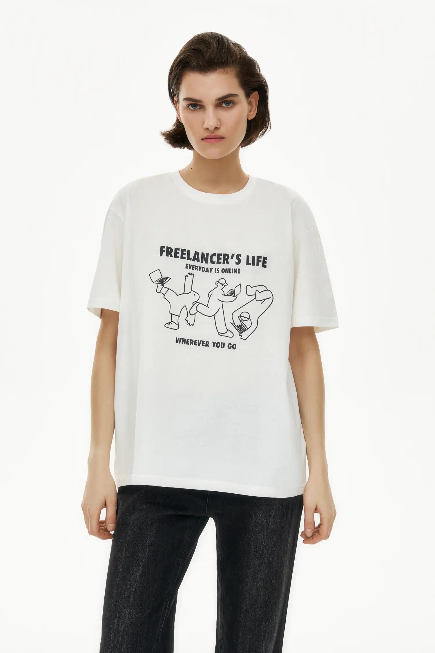 Футболка с принтом "Freelancer's life"